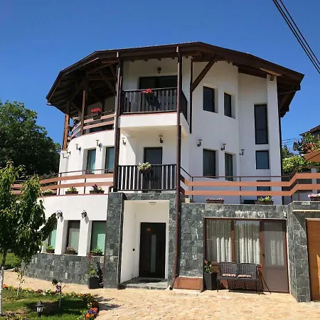 Апартамент Golden Sands Park Appartments
