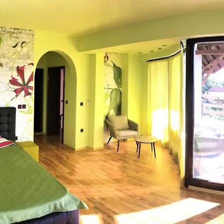 Golden Sands Park Appartments Apartament